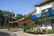 Ingresso al villaggio //Venue Main Entrance